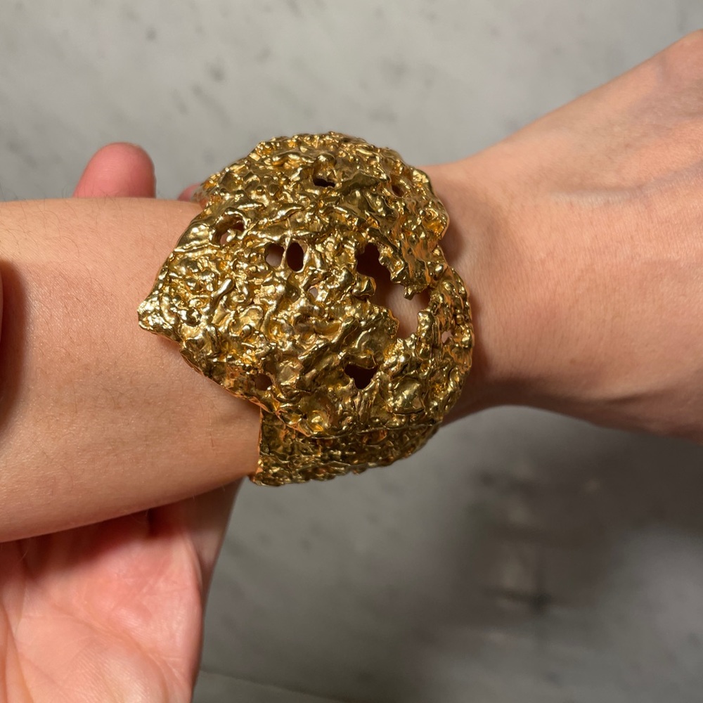 yves saint laurent YSL heart shape vintage bracelet Cuff